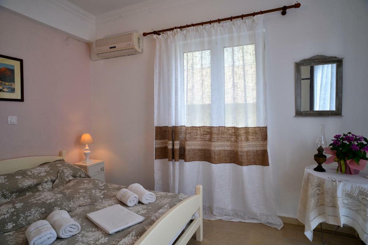 Katerina Rooms & Studios Palekastro Exterior photo